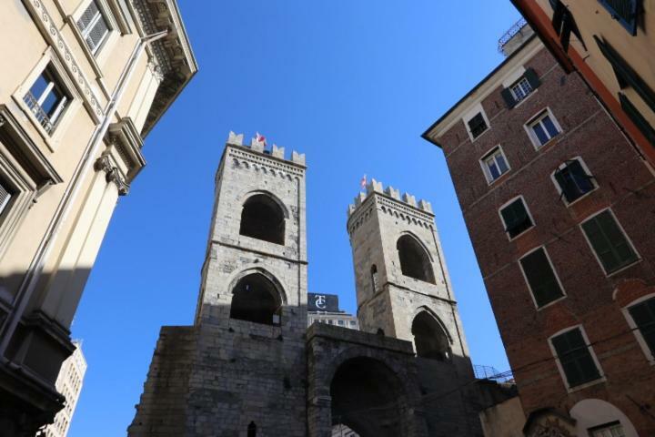 Exclusive Apt Really Downtown - Free Private Parking Included! Genoa Exterior photo