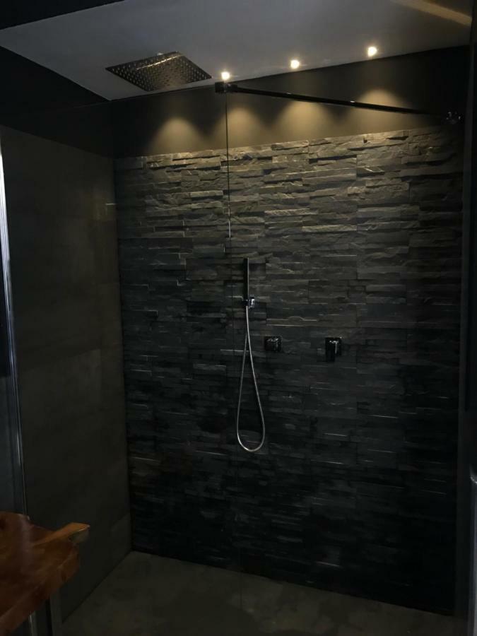 Exclusive Apt Really Downtown - Free Private Parking Included! Genoa Exterior photo